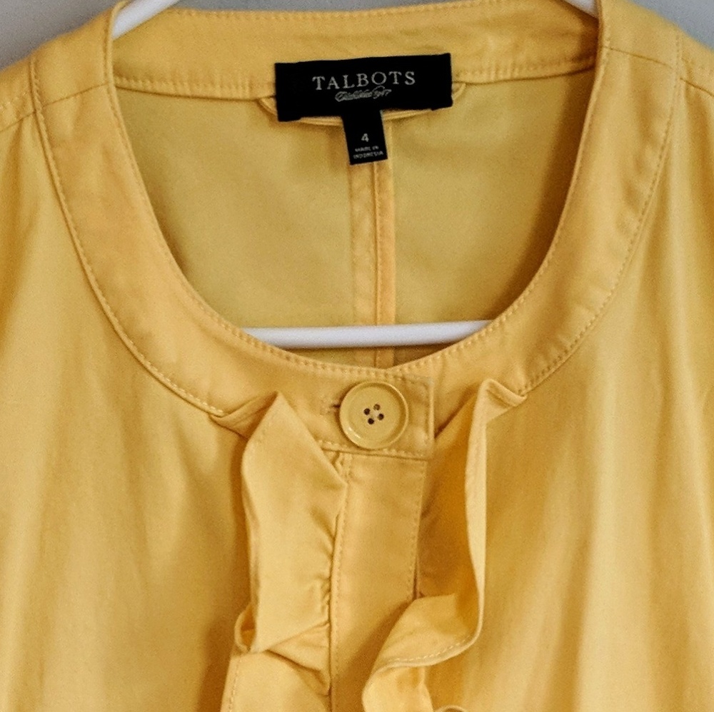 Adorable Talbots Ruffled Blazer - Picture 2 of 2